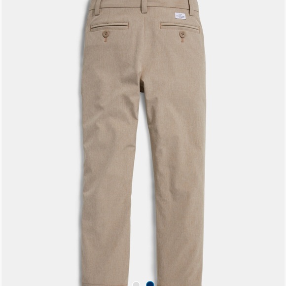 Vineyard Vines Boys' Lightweight Performance Breaker Pants - Picture 2 of 7